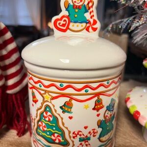 Teleflora gingerbread cookie jars